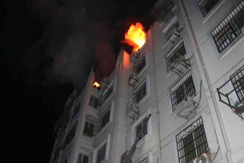 A fire broke out in a sixth-storey apartment. Photo: Thepaper.cn