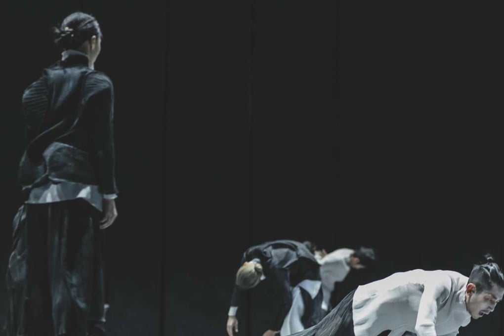 A scene from City Contemporary Dance Company's production of Post-Perception/Transcendence. Photo: City Contemporary Dance Company/Meron