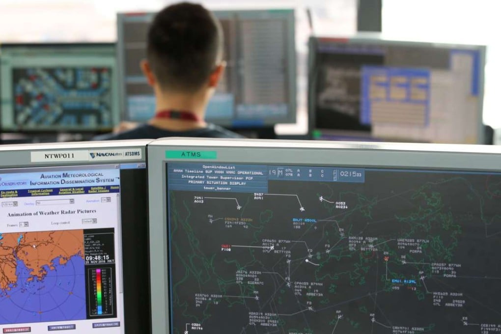 The Civil Aviation Department said that having too many flight controllers on the system caused an outage on the air traffic control system, losing positioning of flights for 15 minutes during the weekend. Photo: Dickson Lee