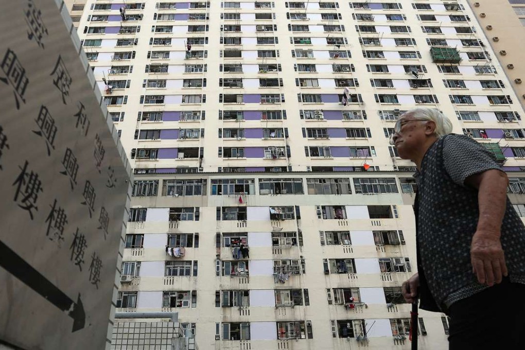 The Housing Department found six cases of damaged balcony grille panels in Hing Wah estate in Chai Wan (pictured), and at the Shek Lei interim housing area in Kwai Chung, after minor renovation works were carried out. Photo: Nora Tam