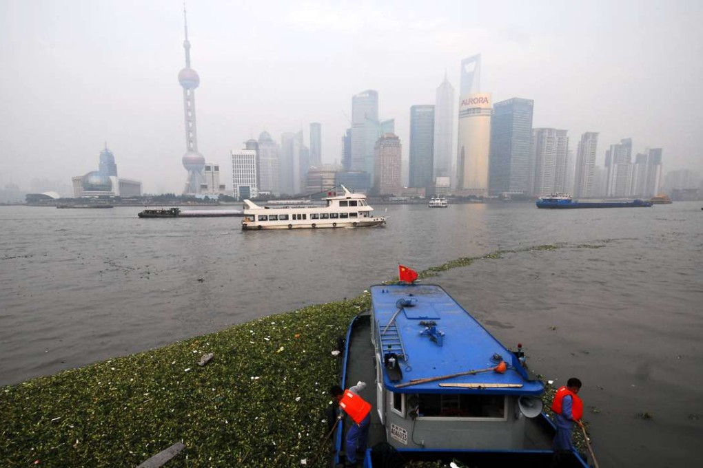 The ministry said that from 259 water samples tested in Shanghai, 88 were found unfit even for industrial use. Photo: Xinhua
