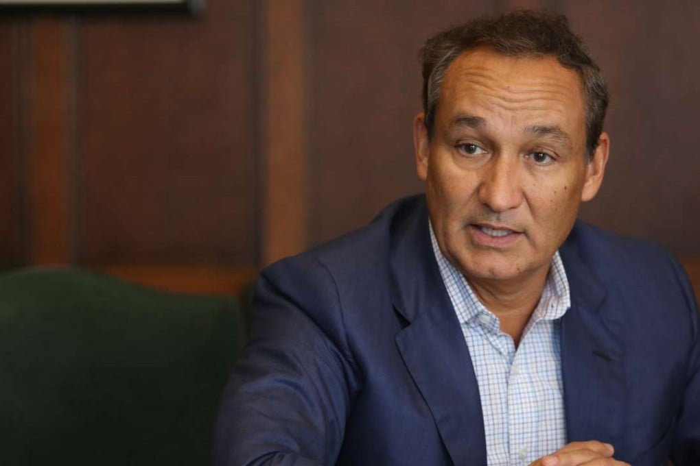 In an interview with Good Morning America, United Airlines CEO Oscar Munoz said he felt ashamed when watching viral videos of a passenger being dragged from his seat aboard a flight. Photo: TNS