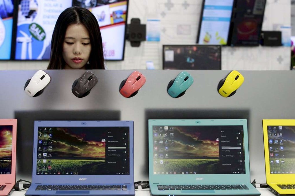 “Acer Aspire” laptops on display. The company is slowly developing its cloud computing operations, under the control of its founder Stan Shih’s son, Maverick Shih. Photo: Reuters