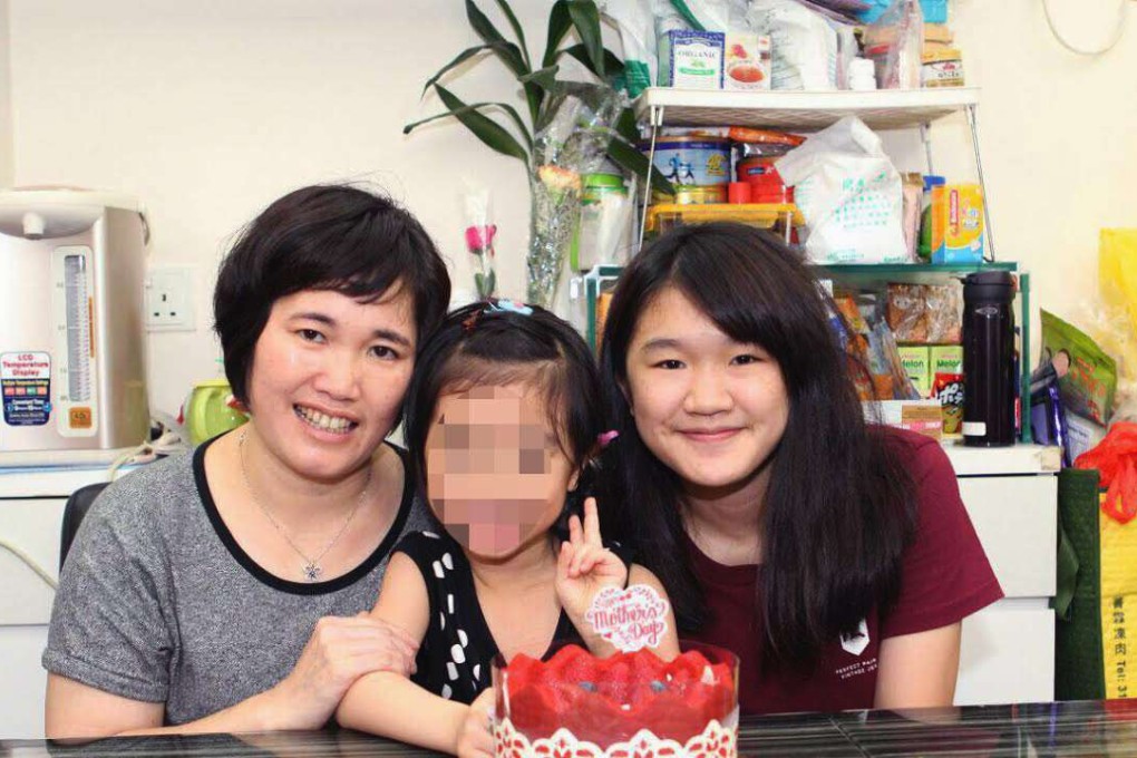 Tang Kwai-sze (left) with her daughter Michelle (right). Photo: Handout