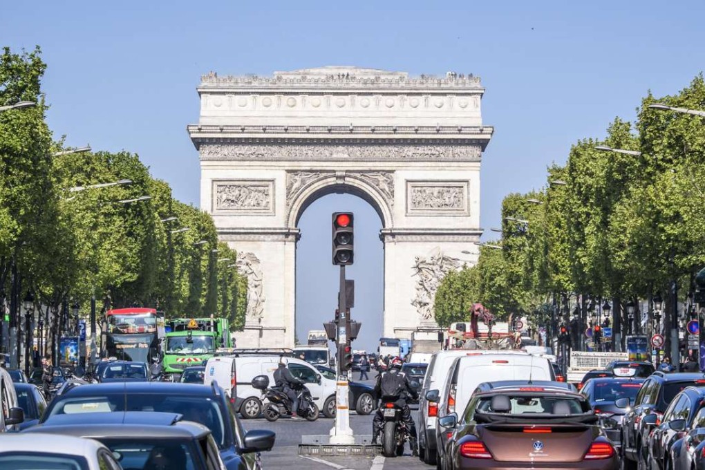 View of the traffic jam at the Champs Elysee avenue near the Arc de Triomphe in Paris. Photo: EPA