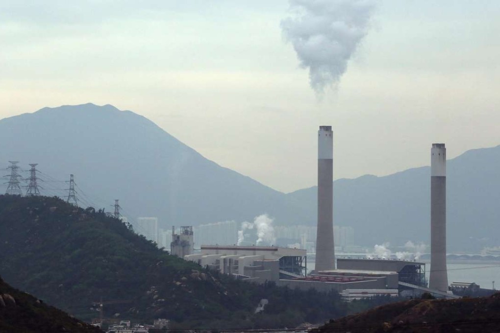 CLP Power, which runs Castle Peak power station in Tuen Mun, will be allowed to earn a guaranteed 8 per cent, down from 9.99 per cent. Photo: Felix Wong