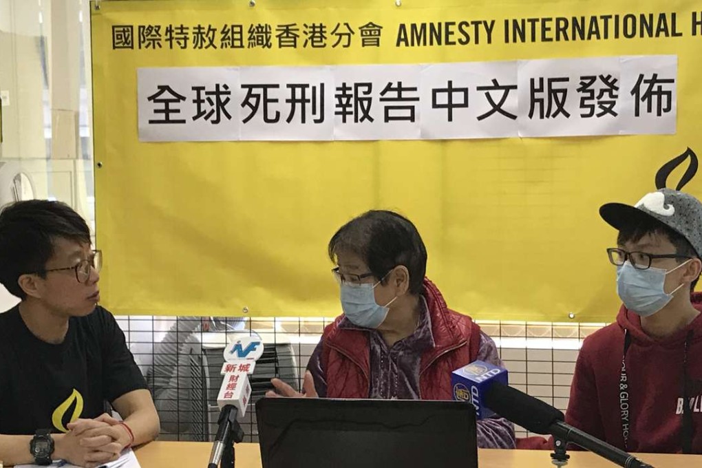 Lam Chun-wing’s mother (centre) and Echo Hui (right) at the Amnesty press conference. Photo: Kimmy Chung