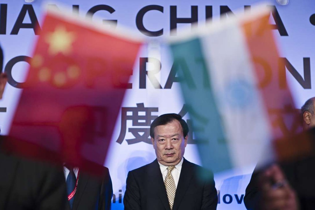 Xia Baolong at a signing ceremony at an India-China Business Cooperation Conference in New Delhi in 2014. Photo: Bloomberg