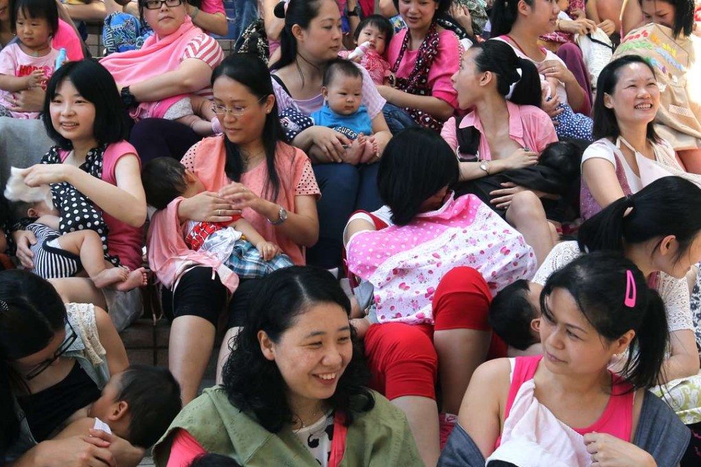 Mums in Tsim Sha Tsui attending a flash mob event to promote support for breastfeeding . Photo: Dickson Lee