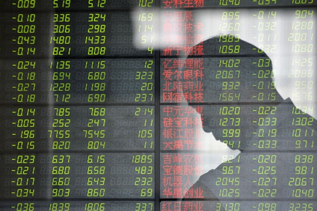 “The national team” – the market’s nickname for Chinese investors of state-linked funds – cut its holdings in this year’s best-performing consumer stocks including, Gree Electric Appliances and liquor maker Luzhou Laojiao, according to data compiled by Sinolink Securities. Photo: Xinhua