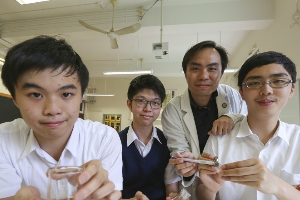 Chemistry teacher Bob Liu and his students in the laboratory at King’s College in Mid-Levels, in May 2015. Secondary school students with creative ideas are often hamstrung by the lack of accessible advanced instruments for their research. Photo: Nora Tam