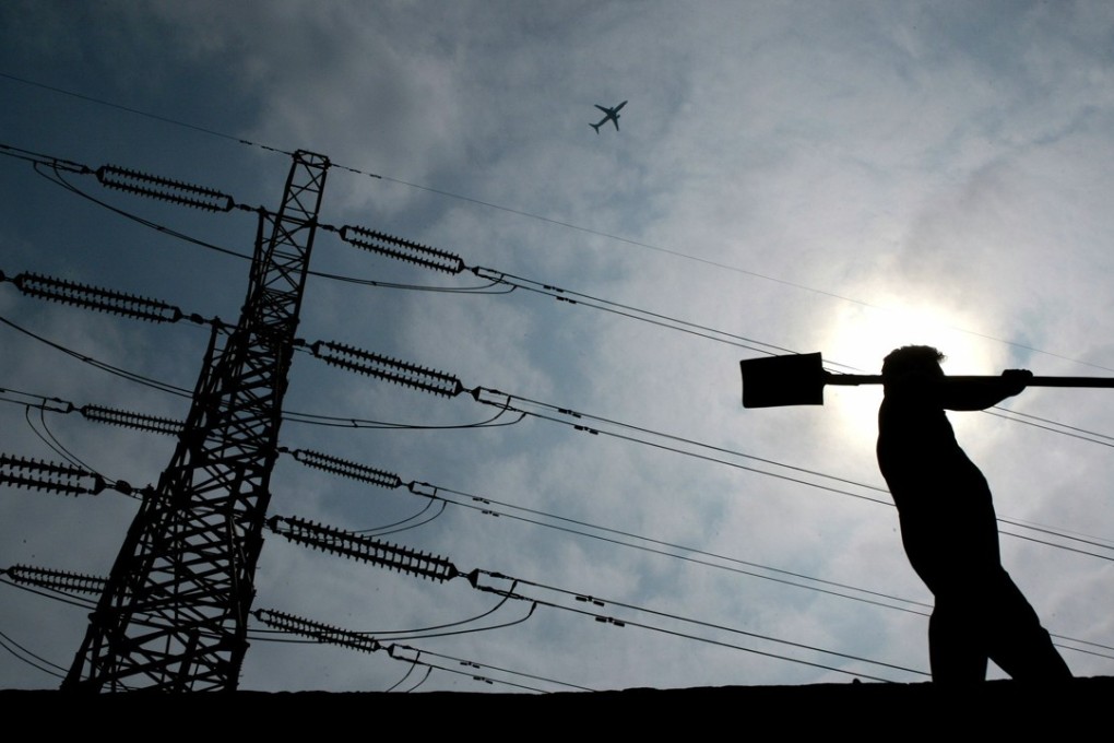 Mainland Chinese stocks had a fluctuating trading day as utilities stocks advanced while insurers declined. Photo: Reuters