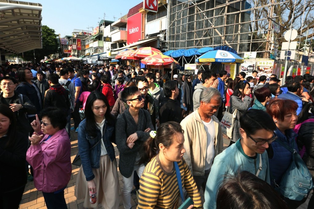 Crowds of visitors arriving at Cheung Chau on a holiday may find it hard to have a conversation over the noise of motorised delivery trolleys. Photo: Handout