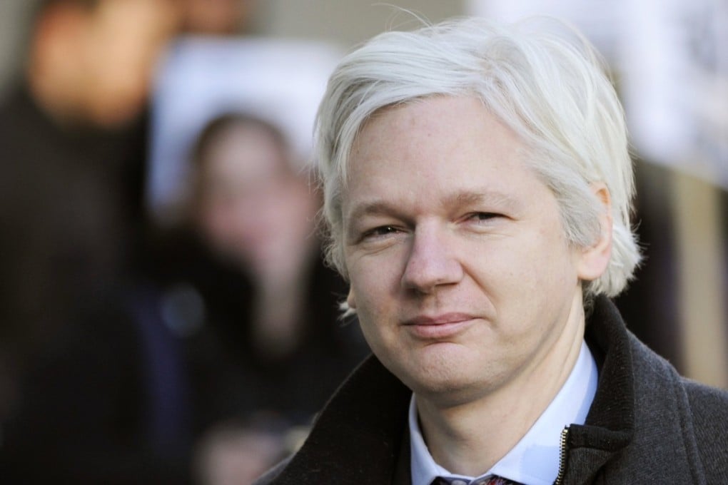 epa05973661 (FILE) - Wikileaks founder Julian Assange arrives at the Supreme Court in London, Britain, 02 February 2012 (reissued 19 May 2017). According to a statement by the Swedish prosecutor's office on 19 May 2017, Sweden has dropped a rape probe against WikiLeaks founder Assange. EPA/FACUNDO ARRIZABALAGA *** Local Caption *** 51841044