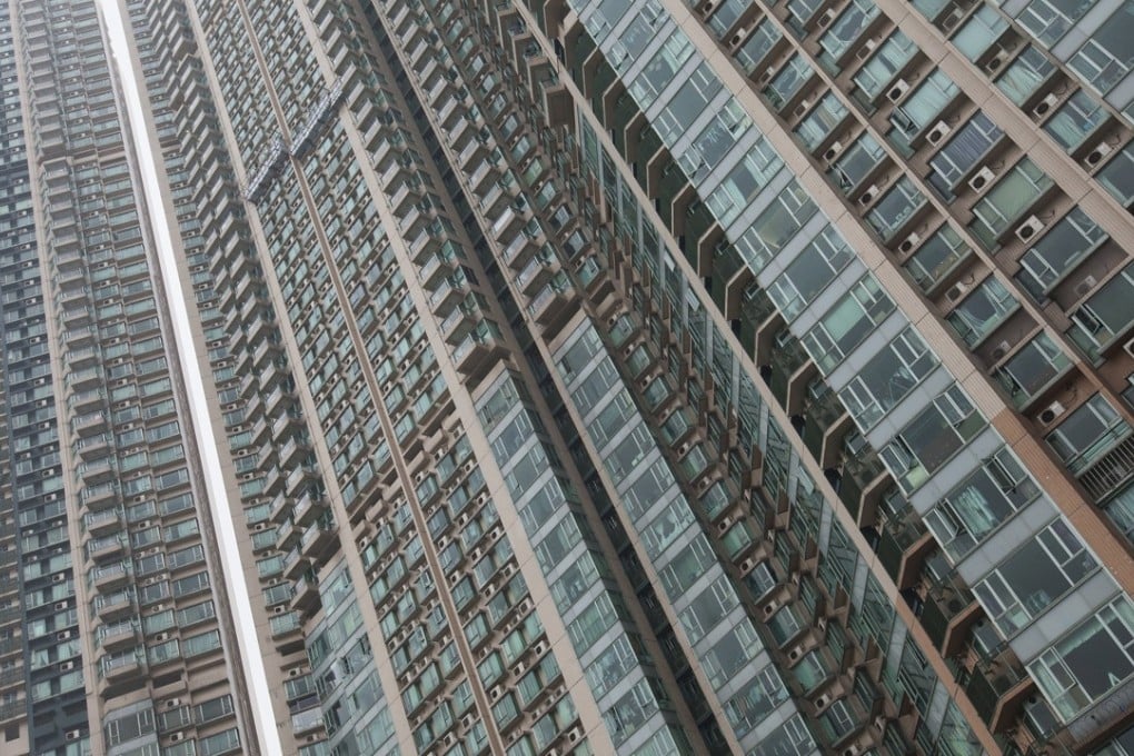 The Lo family is the latest Hong Kong wealthy family to be thrown in the spotlight for feuding over family fortune. Photo: EPA