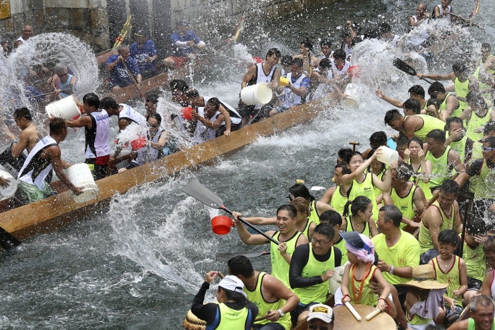 A race during last year’s Dragon Boat festival, in Aberdeen. Photo: Dickson Lee