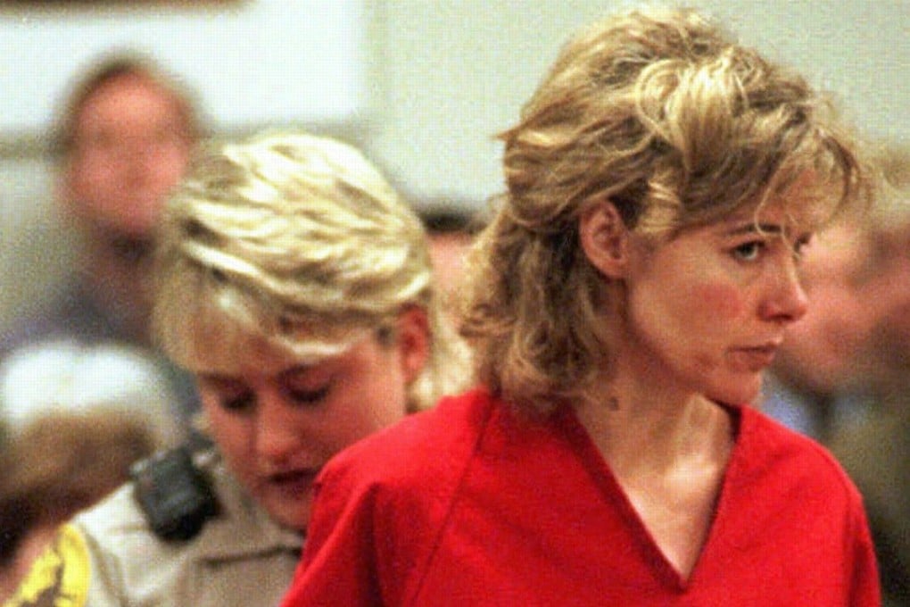 Former elementary school teacher Mary Kay LeTourneau, who had an affair with a 12-year-old boy, and had his baby, has her handcuffs removed at the start of a hearing in Seattle in 1998. Photo: AP