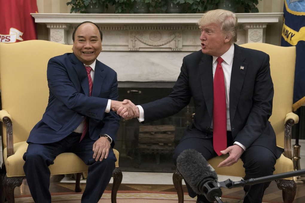Vietnamese Prime Minister Nguyen Xuan Phuc with US President Donald Trump at the White House. Photo: AFP
