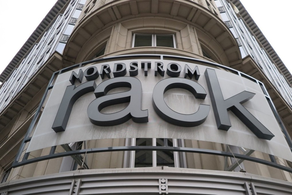 View of a Nordstrom Rack store, an outlet branch of the US-American department store chain Nordstrom, on the 12th Street in Washington, DC. Members of the Nordstrom family are considering taking the Seattle-based fashion retailer private. Photo: DPA/Zuma Press/TNS