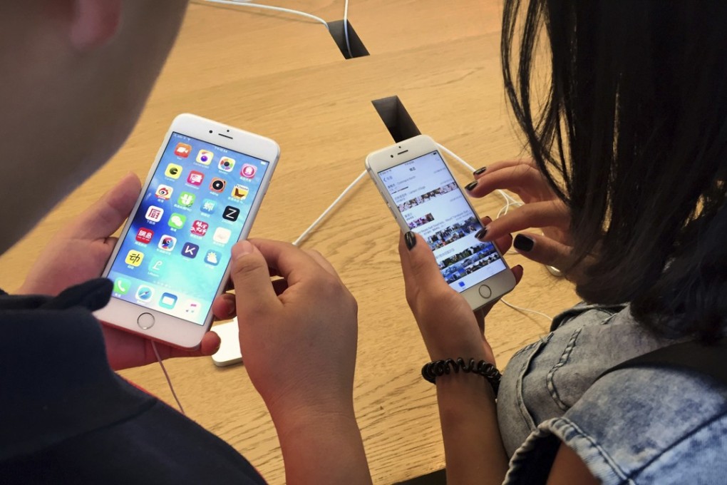 Though rarely used in the West, digital tipping for good content is commonplace for China’s more than 700 million smartphone users. Photo: AP