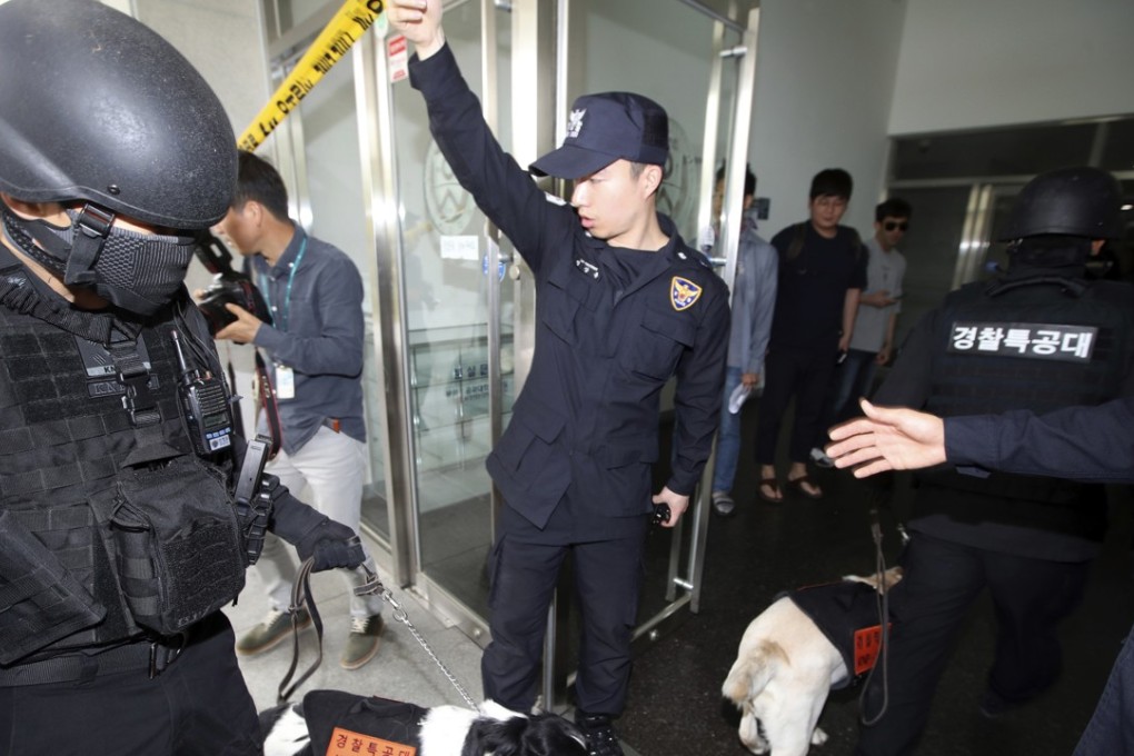 South Korean police officers at Yonsei University in Seoul. Photo: AP