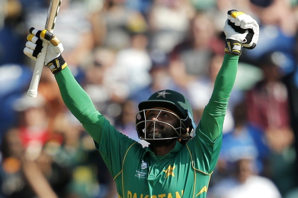 Pakistan's Mohammad Hafeez celebrates after winning the match against England in the semi-finals of the Champions Trophy tournament. Photo: Reuters