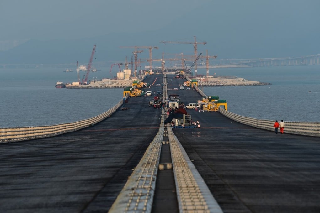 21 company employees were arrested for their alleged roles in faking the concrete test results taken from the Hong Kong-Zhuhai-Macau bridge. Photo: Xinhua