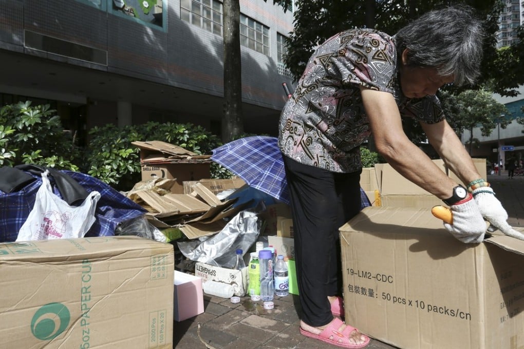 65-year-old Wong has been living on the street and collecting cardboards for more than two years in Sheung Shui. Photo: Jonathan Wong