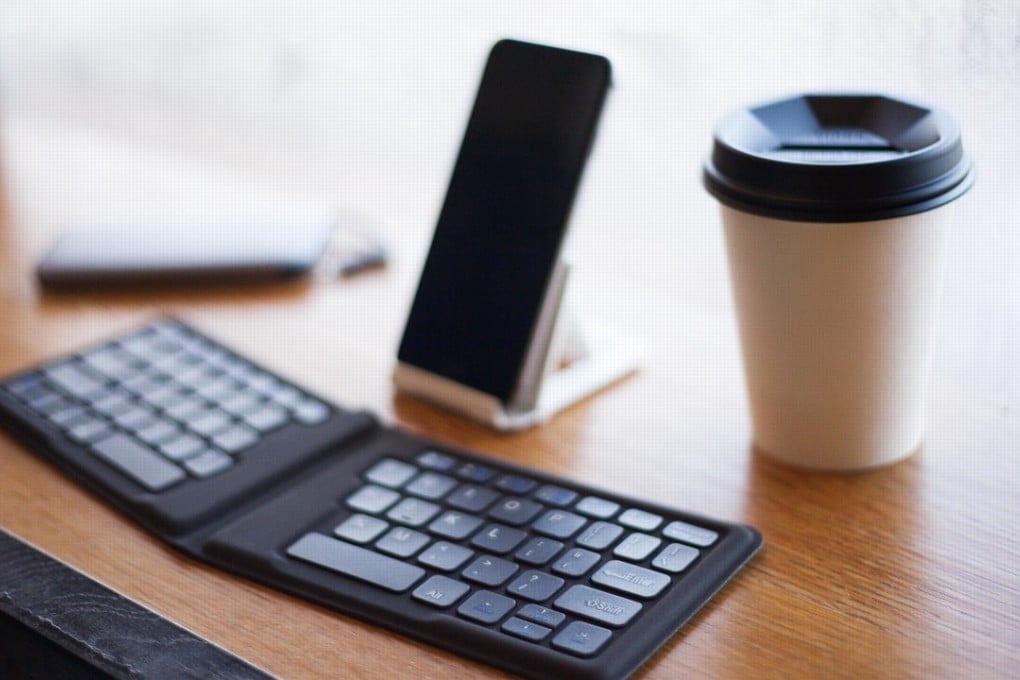 Kanex MultiSync Foldable Travel Keyboard