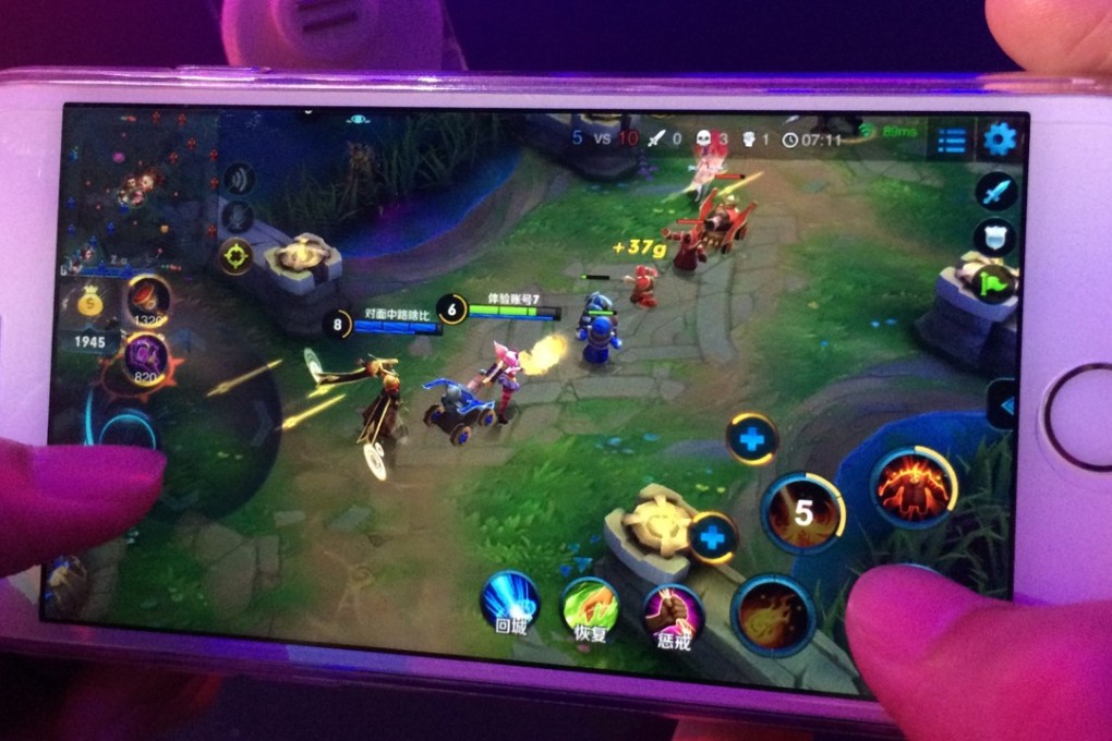 Tencent led losses in Hong Kong after it said it would limit playing time for Honour of Kings, its popular role-playing game for smartphones. Photo: SCMP Handout