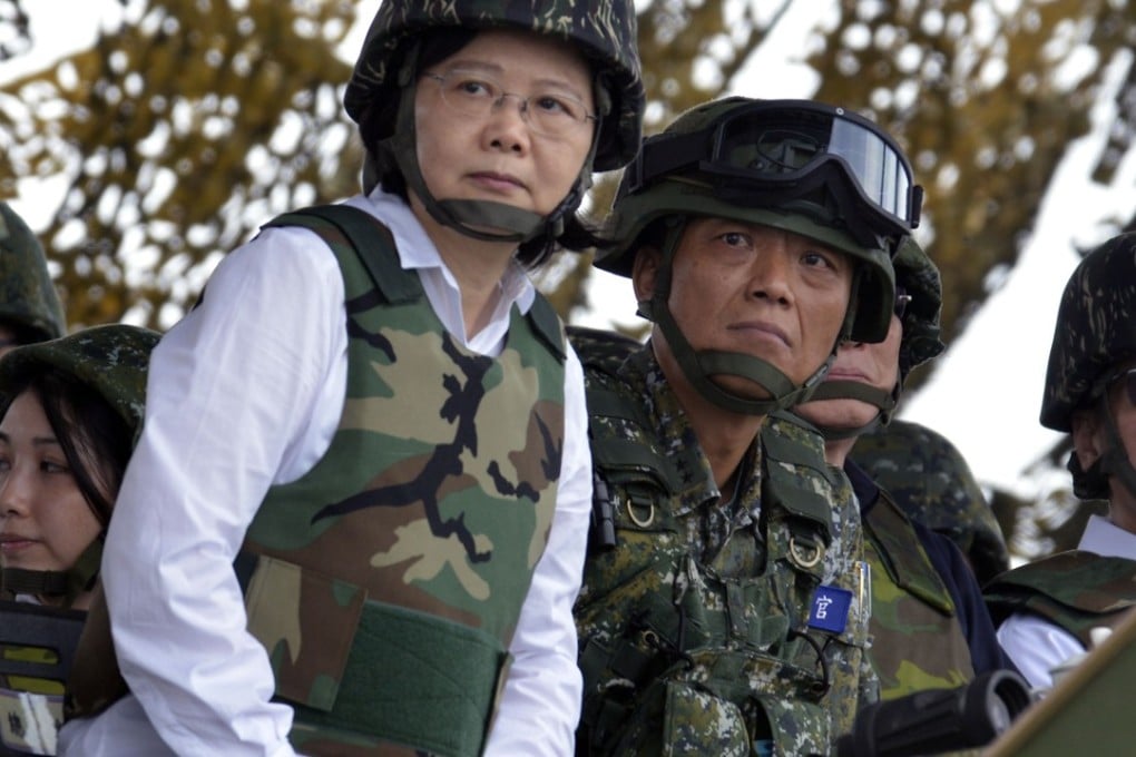 Taiwan’s president, Tsai Ing-wen, watches the “Han Kuang” (Chinese Glory) live-fire drill, as part of annual military exercises on the outlying Penghu islands on May 25. Photo: AFP
