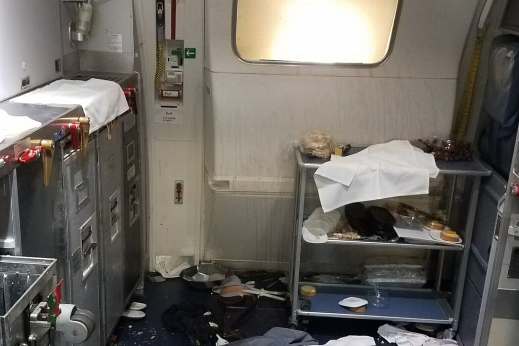 This photo taken by the FBI shows the aftermath of the alleged struggle between a passenger and flight attendants on a Delta Air Lines flight to China. Photo: AP