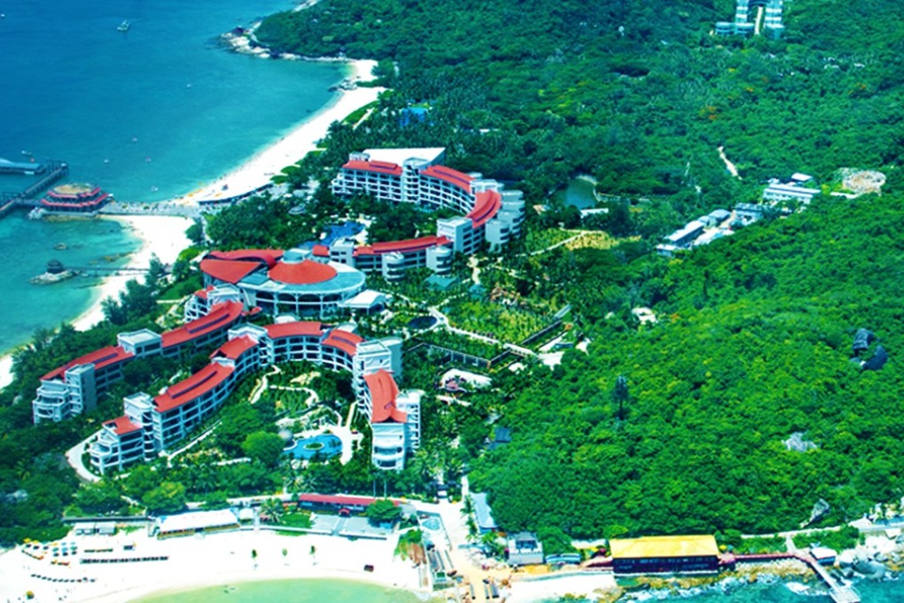 Wuzhizhou Island is perfect for scuba diving.