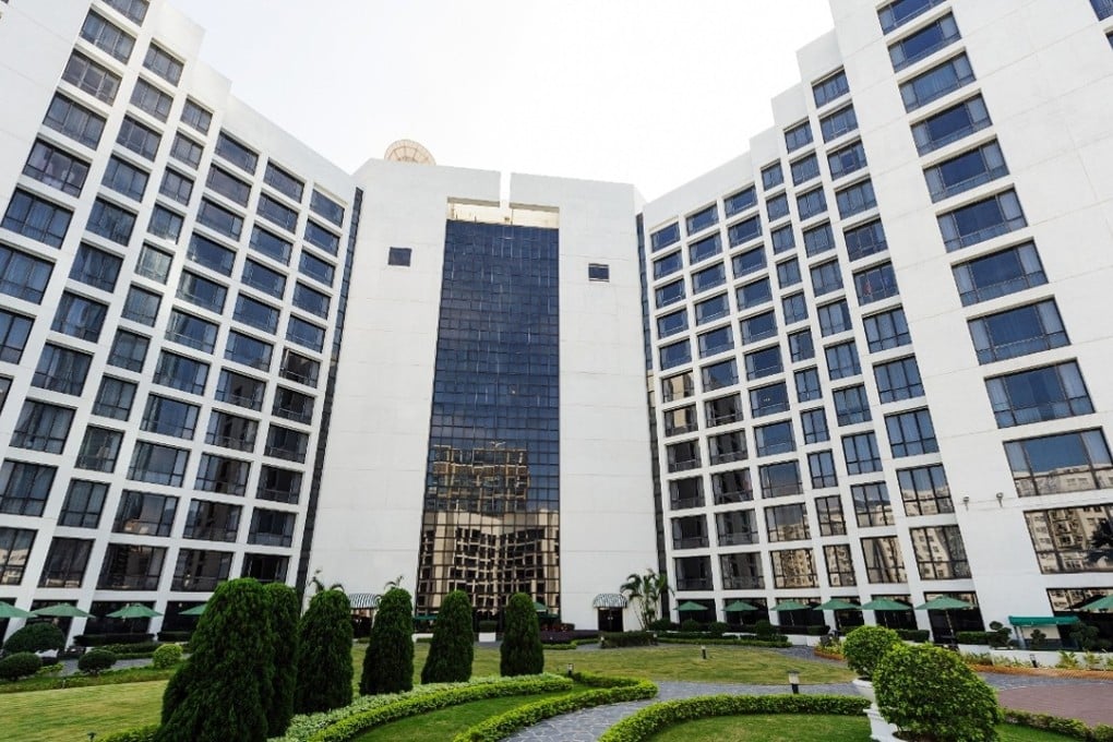 Korhhill Apartments in Quarry Bay offers 450 units.