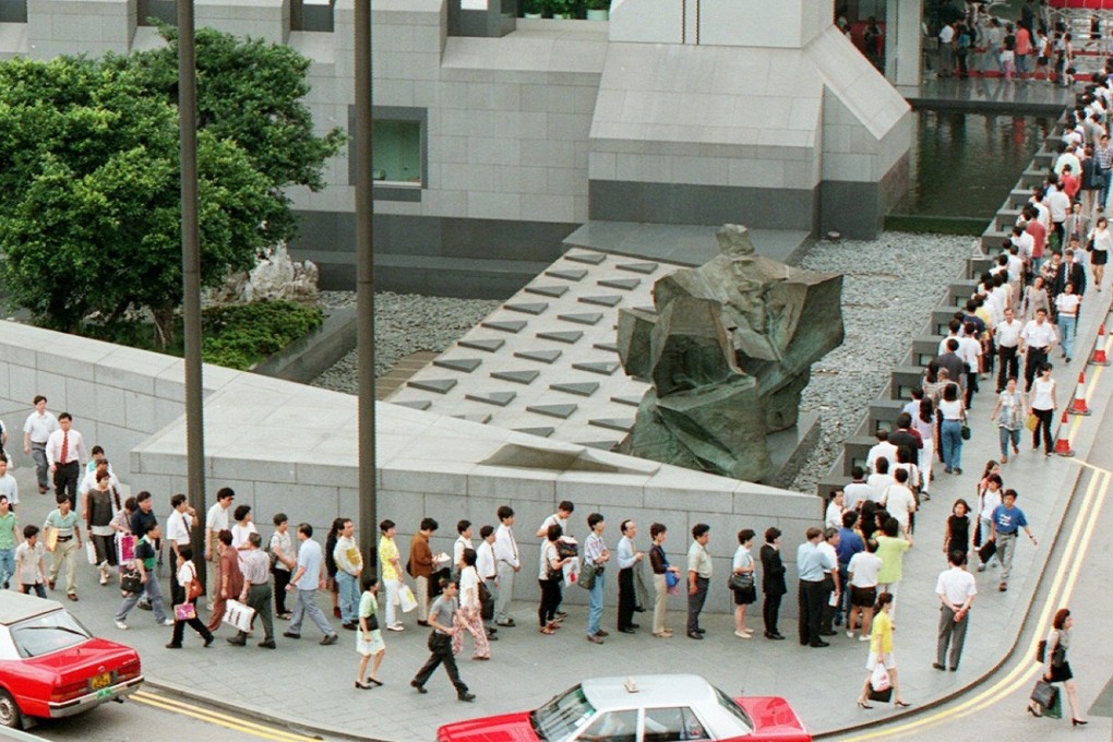The overwhelming investor interest for Beijing Enterprises’ IPO in 1997. Photo: SCMP