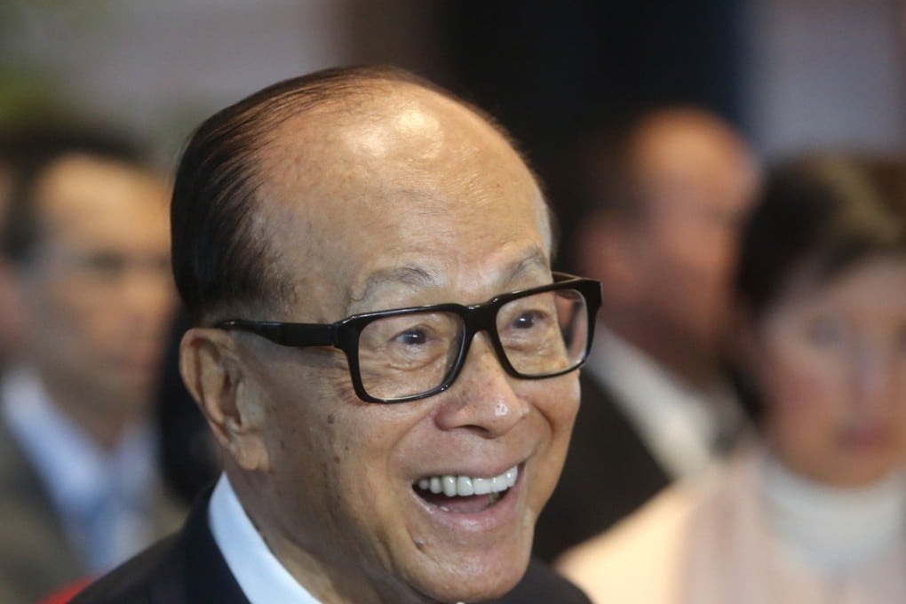 Li Ka-shing, chairman of CK Hutchison Holdings Ltd. and Cheung Kong Property Holdings Ltd., meets the press in Wan Chai in January. SCMP/Sam Tsang