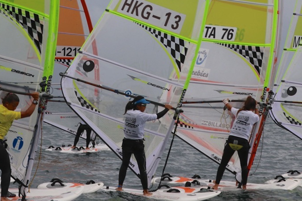 Mak Cheuk-wing (centre) on her way to qualifying for the Youth Olympics. Photos: International Windsurfing Association