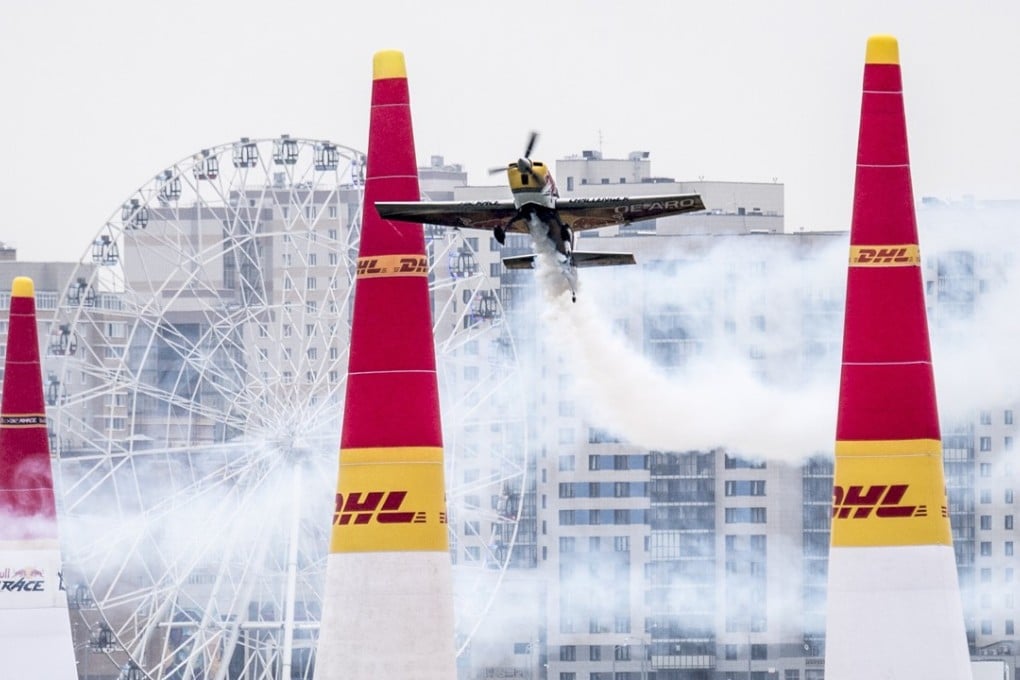 Hong Kong’s Kenny Chiang Ting in action during the Kazan leg of the Air Race World Championship Challenger Class. Photos: Red Bull