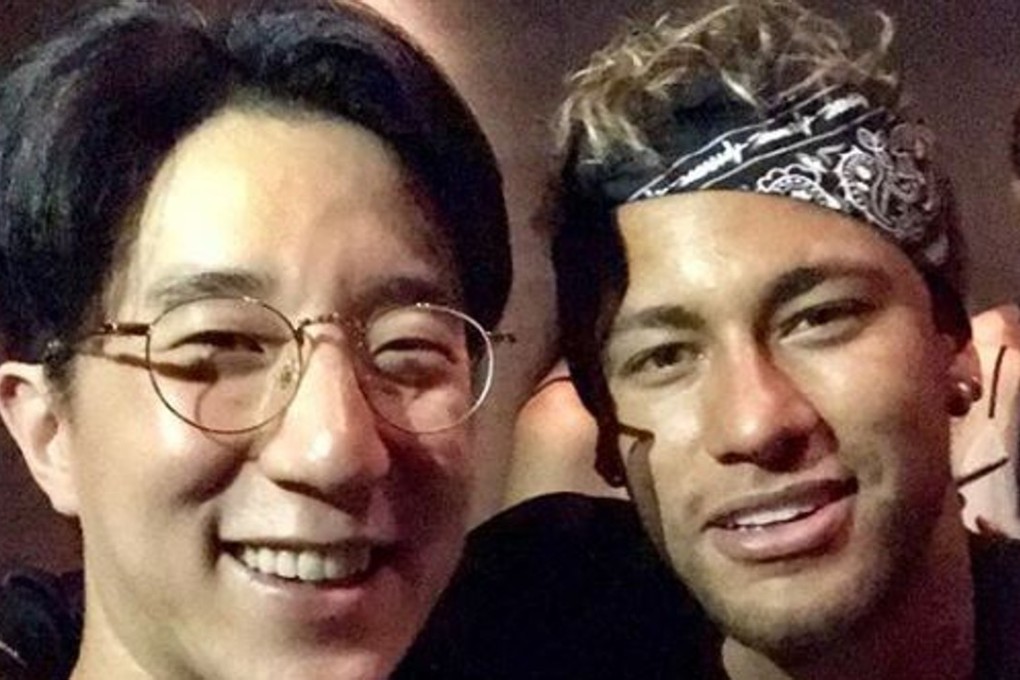 Jaycee Chan poses for a photo with Neymar. @jaycee­_chan