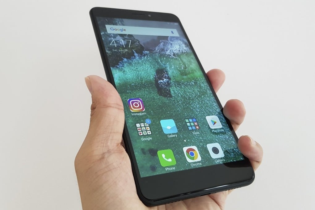 The Xiaomi Mi Max 2 – a giant phablet that many users will struggle to hold in one hand, for all its qualities. Photo: Ben Sin