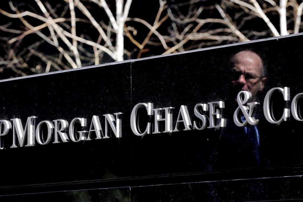 A file picture dated 16 April 2009 shows a sign at a JPMorgan Chase building in New York. Photo: EPA