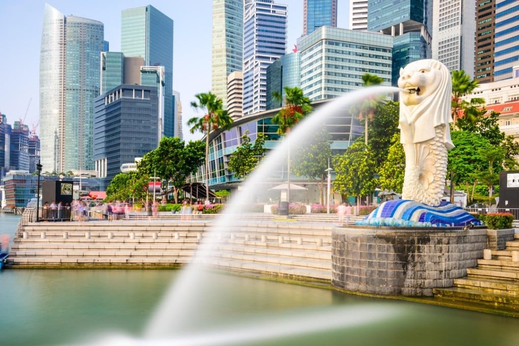 The iconic Merlion fountain on Singapore’s waterfront.