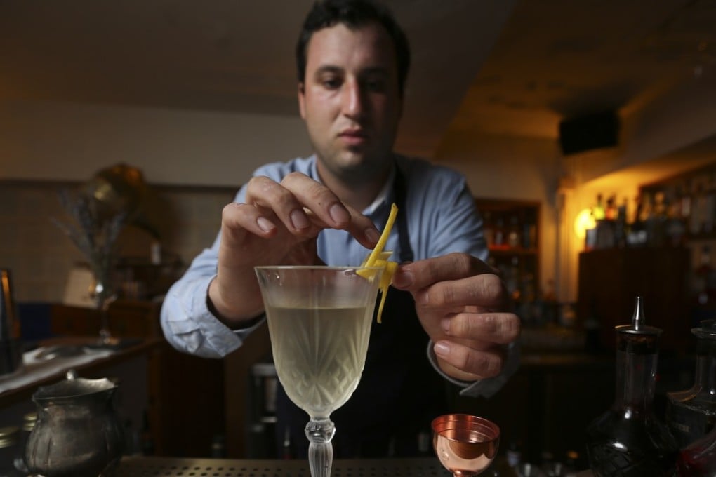 Axel Adriel Gonzalez expertly mixes a Vesper at Upstairs by Belon. Photo: Xiaomei Chen