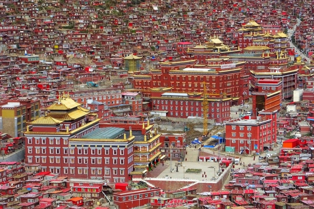 A deputy police chief has been named to oversee the running of the formerly independent Tibetan Buddhist academy of Larung Gar in Garze, Sichuan province. Photo: Alamy