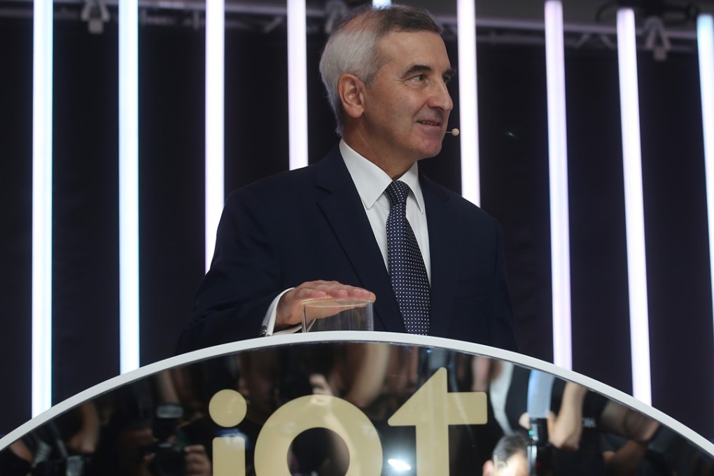 HKT managing director Alex Arena officially launches the store dedicated to Internet of Things. Photo: K. Y. Cheng