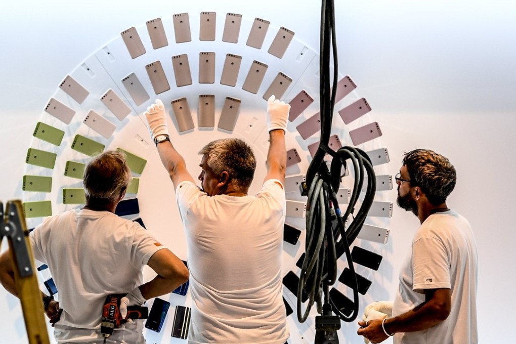 Huawei plans to release its AI-powered chipset in its flagship smartphone Mate 10, due to be released in October.Photo: EPA