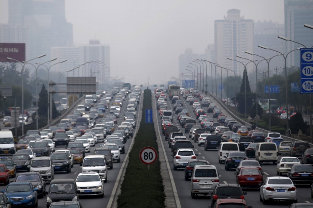 China had nearly 200 million registered vehicles by the end of last year. Photo: Reuters