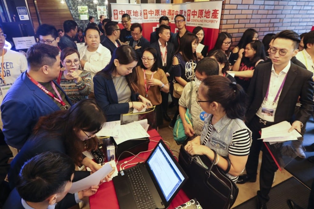 There were 2,200 prospective buyers for flats at the COO Residence registered in advance. Photo: David Wong