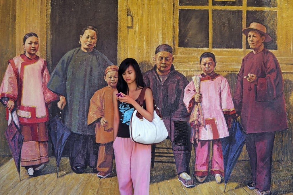 According to the 2016 census, in British Columbia there are 186,325 Mandarin speakers compared to 193,530 residents who speak Cantonese.