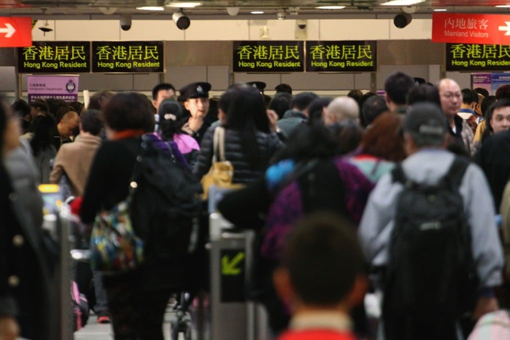 One-way permits have allowed up to 150 eligible mainland Chinese people to move to Hong Kong each day since July 1, 1997. Photo: Felix Wong